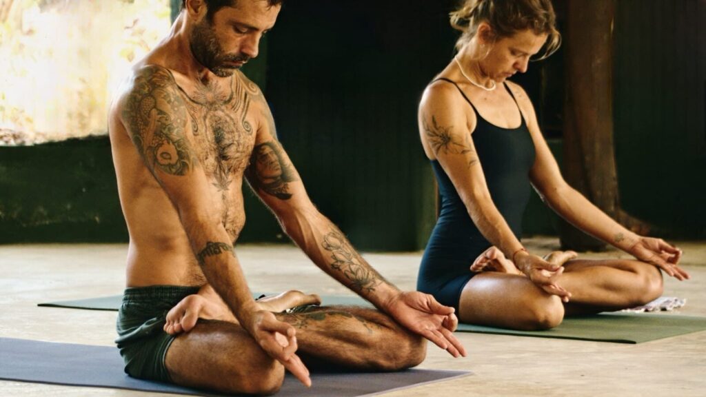 Coragem de ser Entre a Índia, o yoga e as ausências que nos transformam