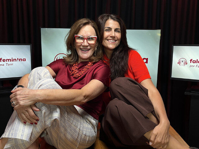 Manuela D'&Aacute;vila no FalaCast