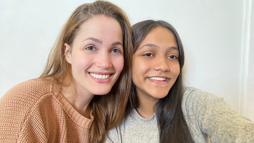 Sabrina Guedes: M&atilde;o aos 12 anos